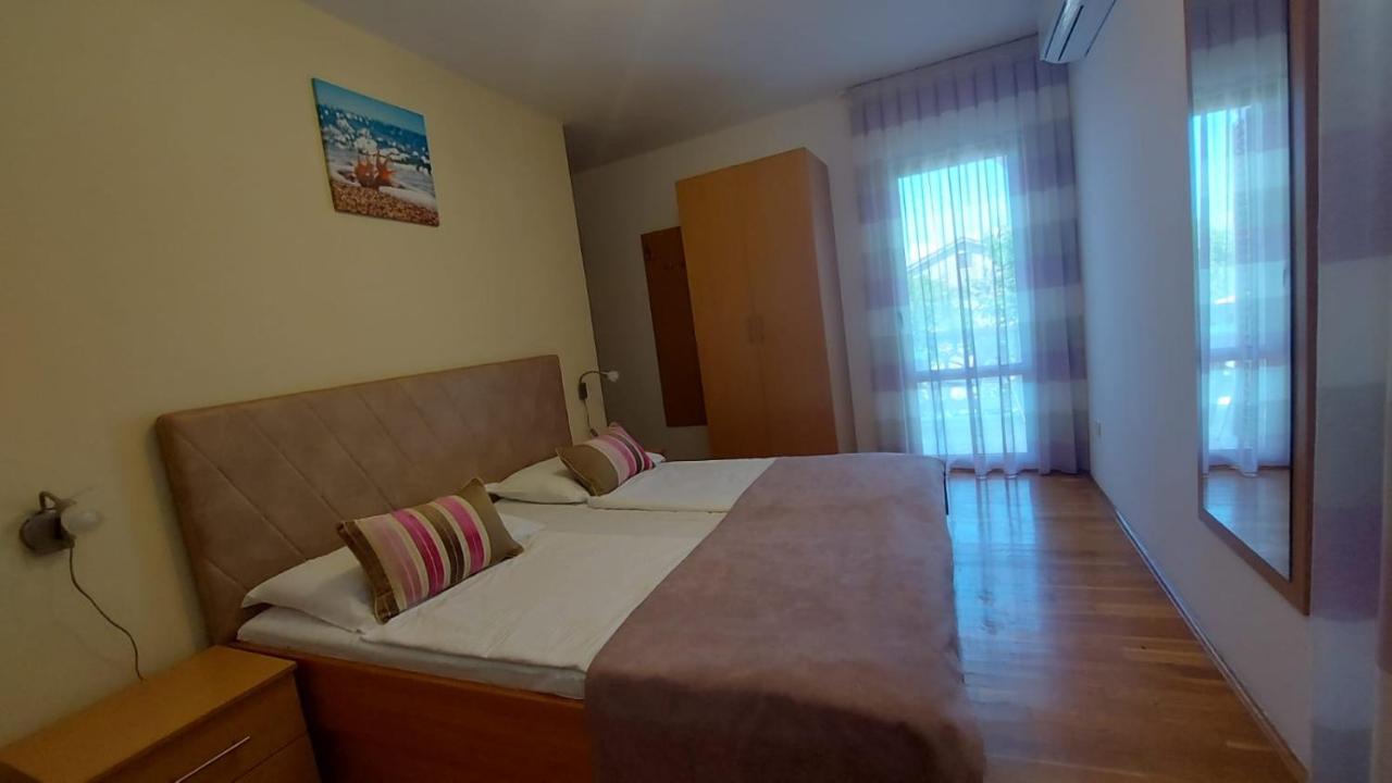 Guest House Tom 马林斯卡 外观 照片