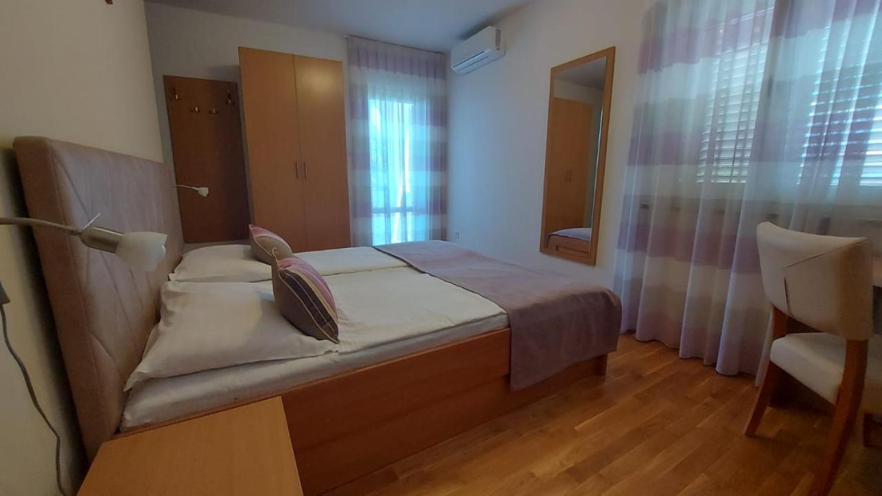 Guest House Tom 马林斯卡 外观 照片